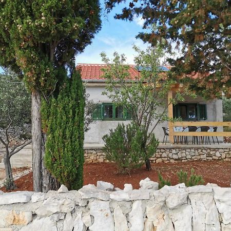 Kuca Za Odmor Obitelji Pedisic Βίλα Banj Εξωτερικό φωτογραφία